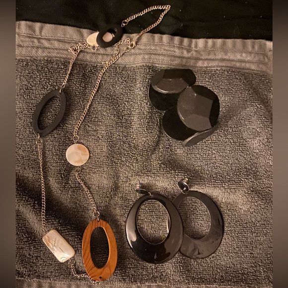 Boho Black Base Light weight Jewelry Combo - Picture 14 of 14